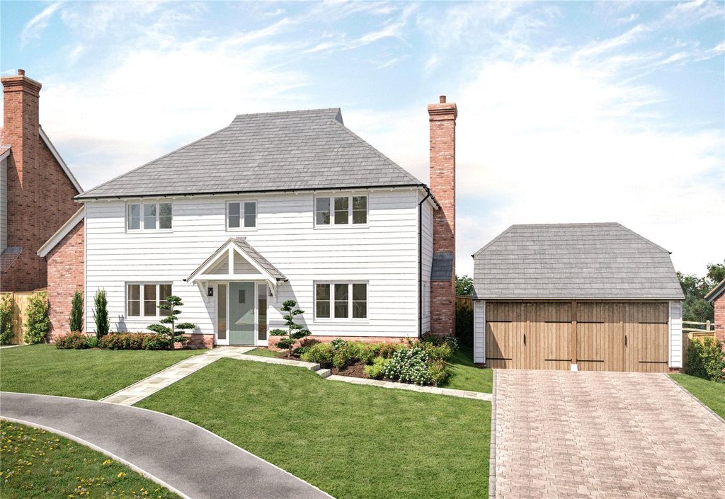 Property photo 1 of 12 Charlton CGI