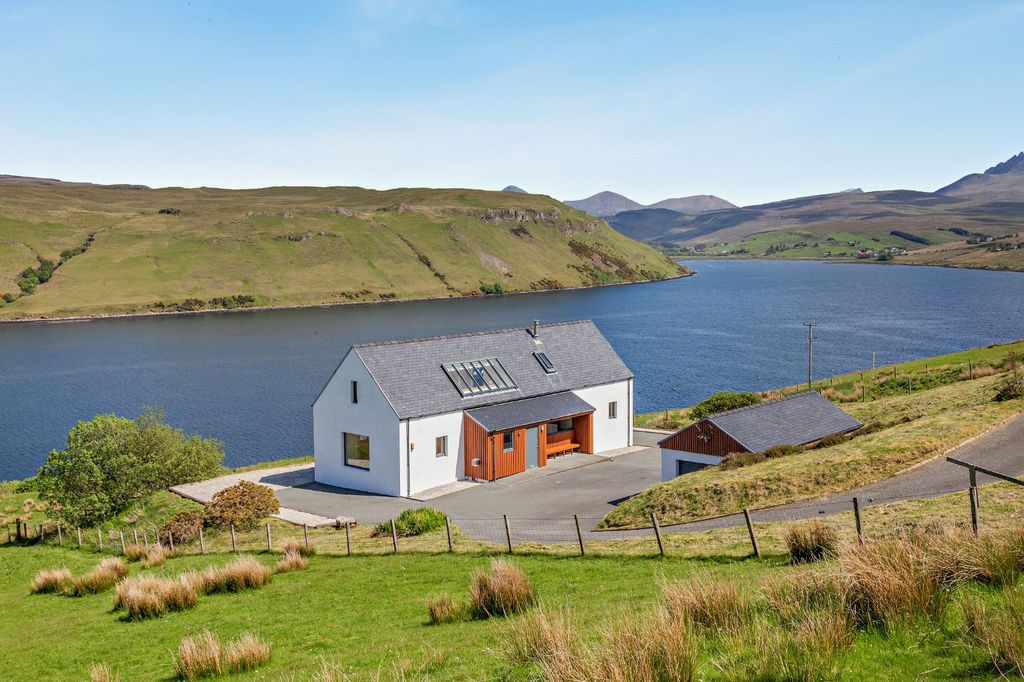 Property photo 1 of 24 Calath