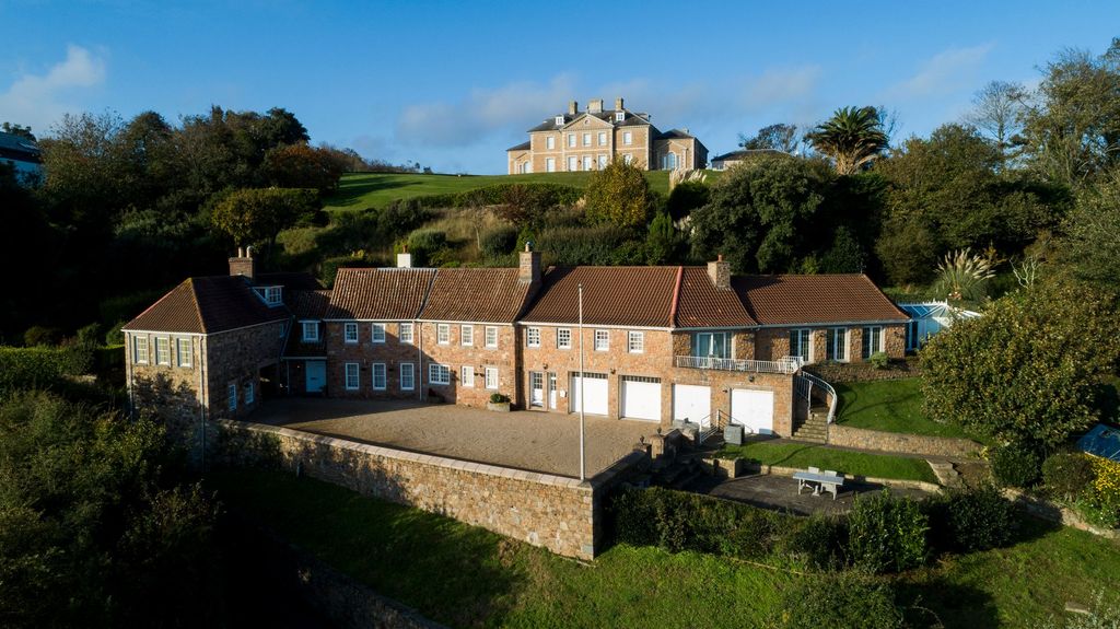 Property photo 1 of 15