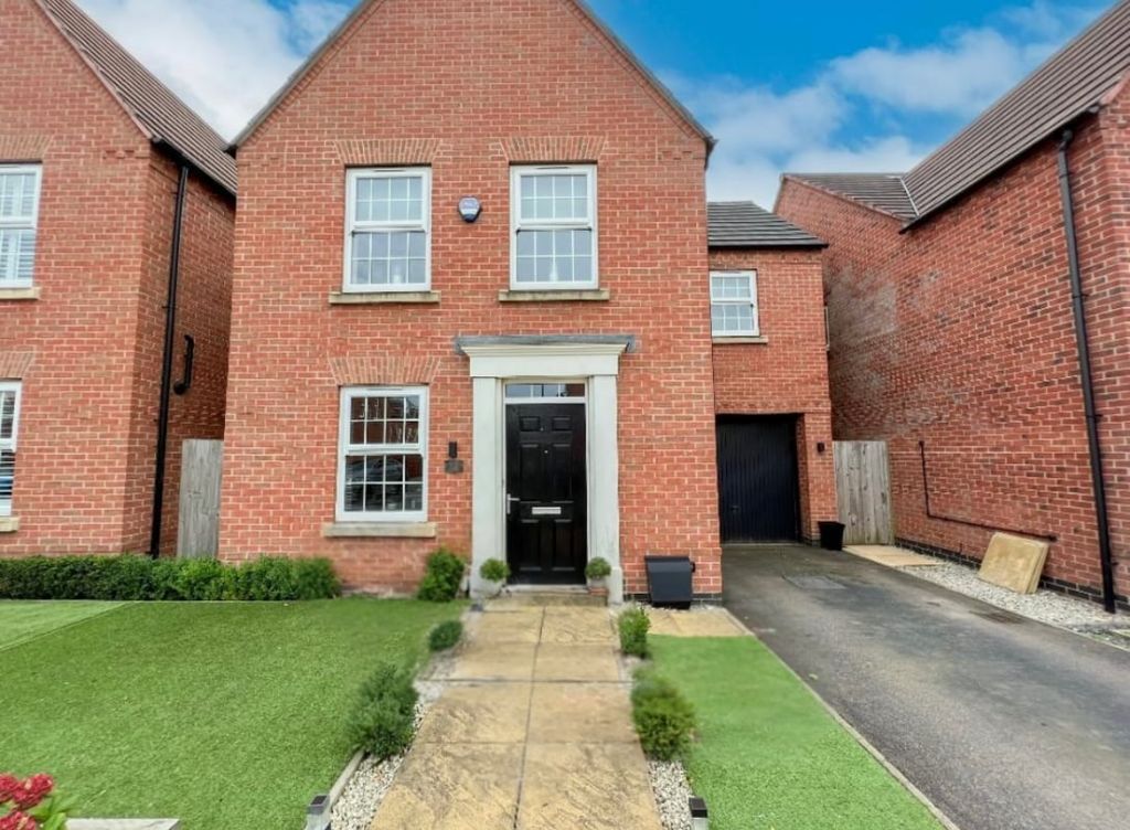 Property photo 1 of 25