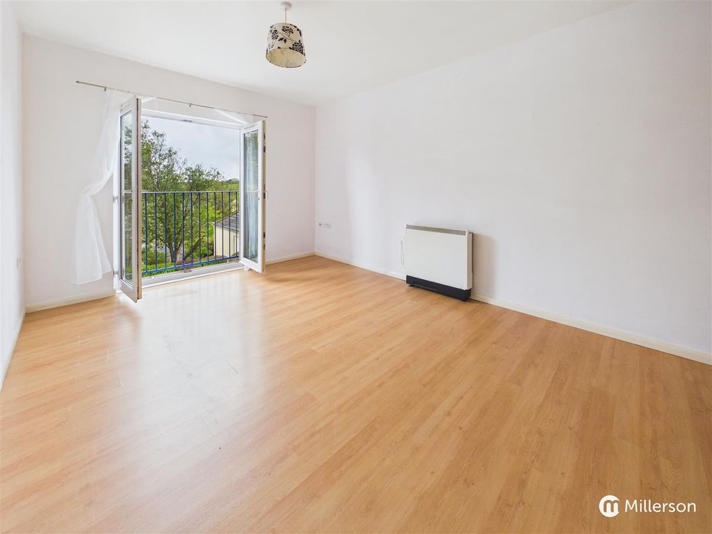 Property photo 2 of 10 Living Area