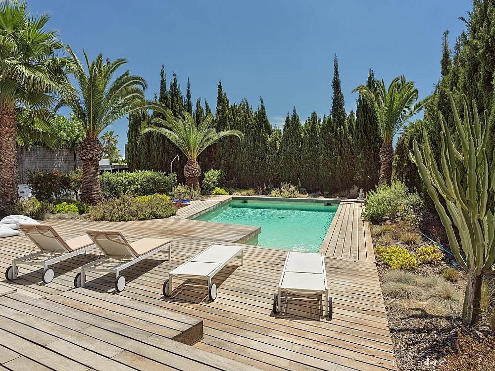 Property photo 3 of 30