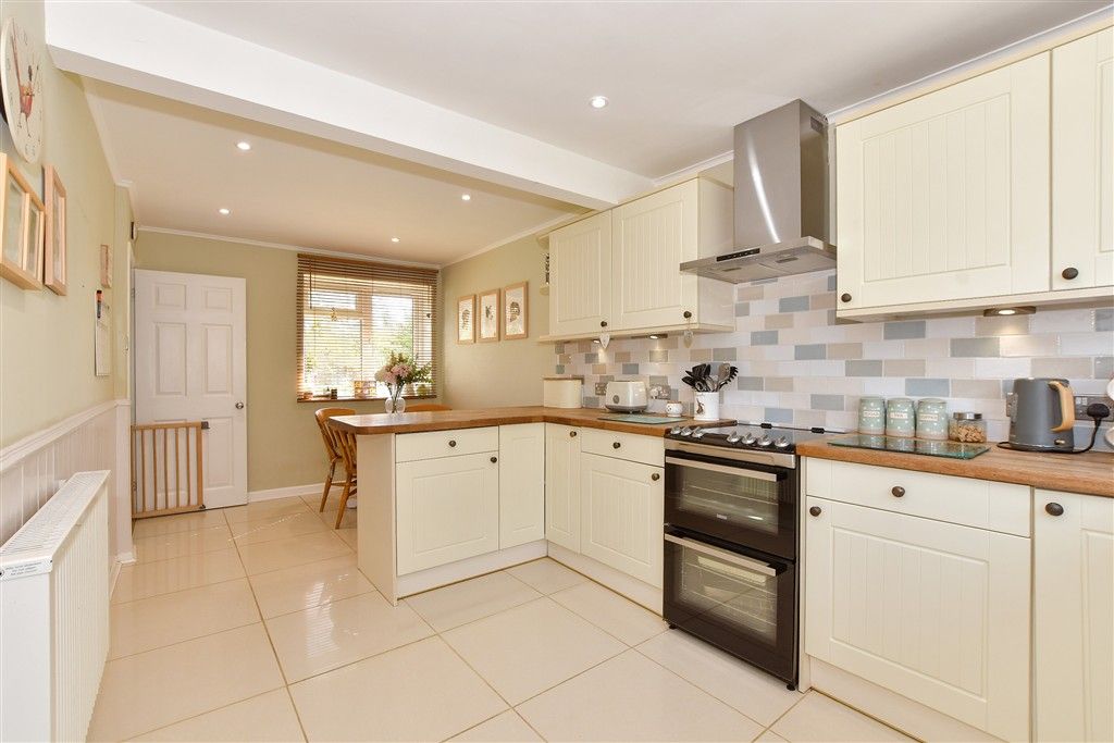 Property photo 3 of 14 Kitchen/Diner