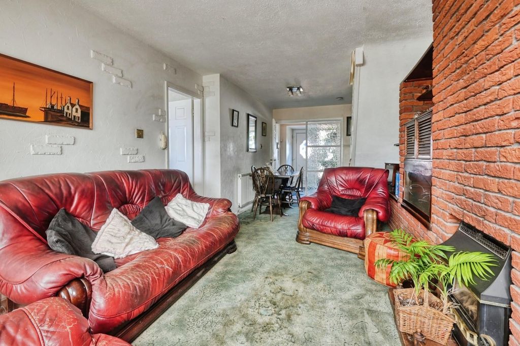 Property photo 2 of 17 37She16.Jpg