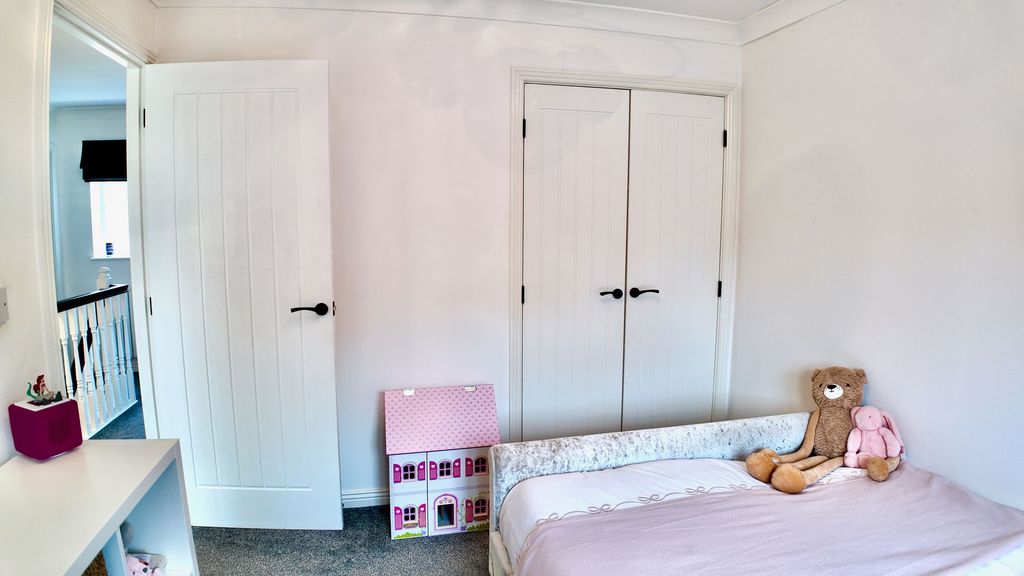 Additional image 24 of 3 bed detached house for saleField Close, Pontllanfraith NP12