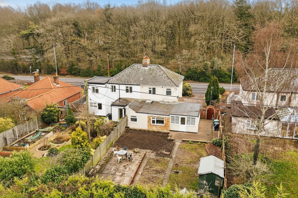 Property photo 2 of 29