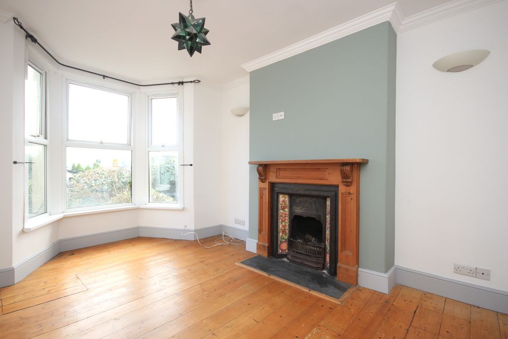 Property photo 2 of 17 Img_4025.Jpg