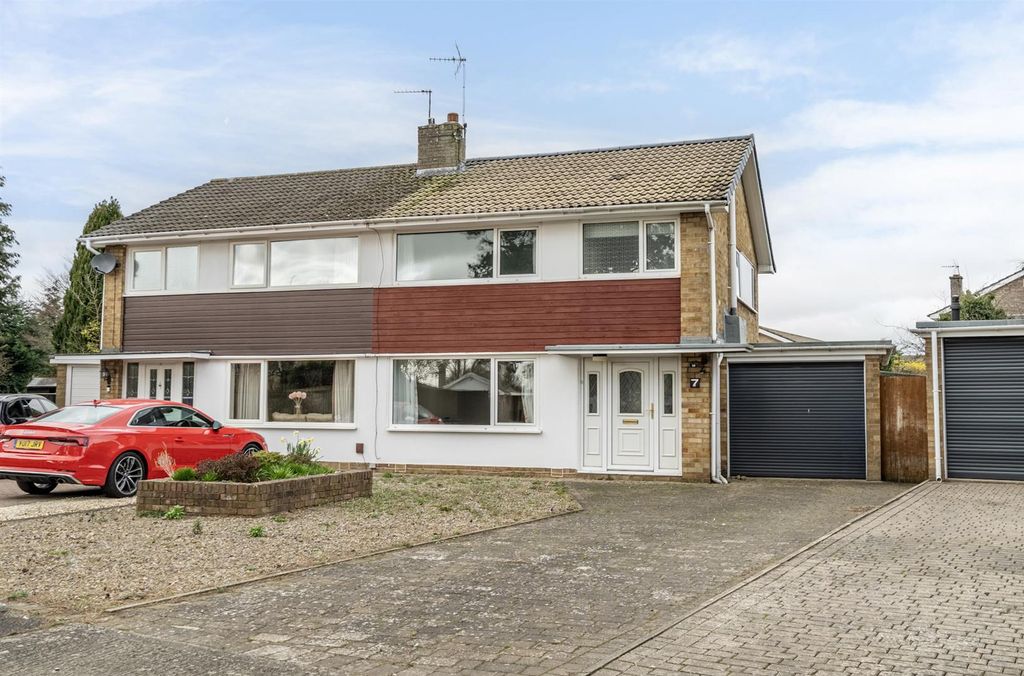 Property photo 1 of 15 External