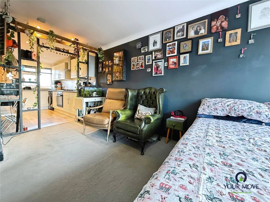 Property photo 3 of 20 Picture No. 03