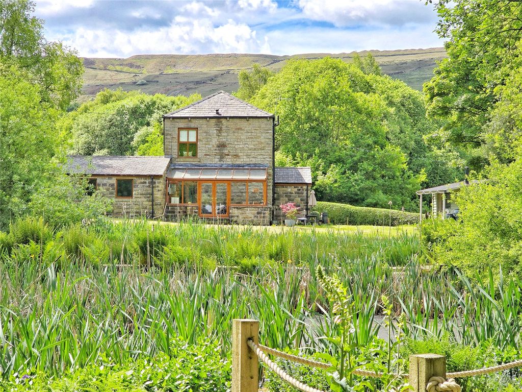 Property photo 2 of 45 House &amp; Gardens