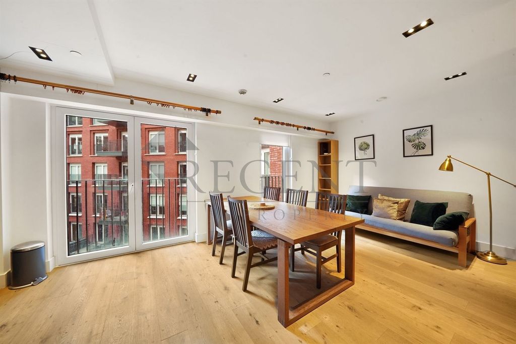 Property photo 1 of 13 (Main)