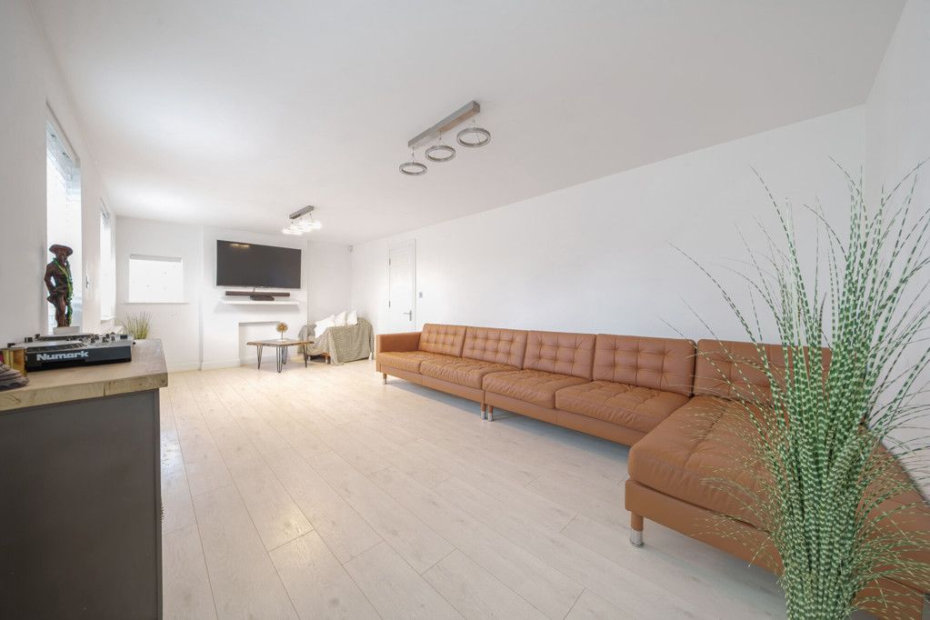 Property photo 3 of 17 1120828 (18).Jpg