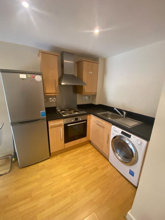 Property photo 3 of 7 8