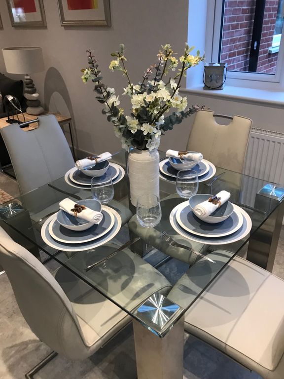 Property photo 3 of 14 Dining Room