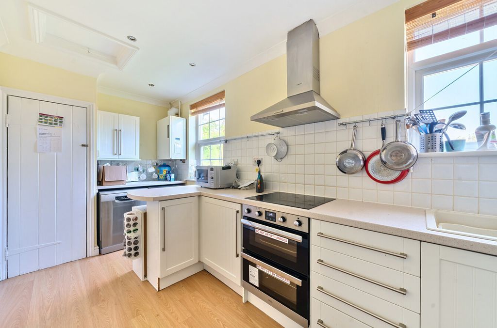 Property photo 2 of 15 1313668-3-68542d8...