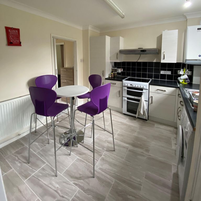 Property photo 2 of 16 Image