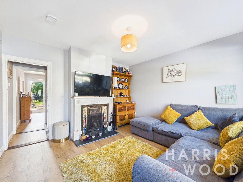 Property photo 3 of 16 5215003
