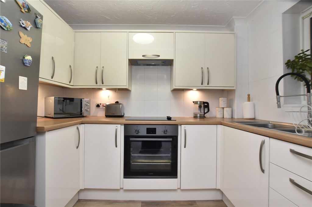 Property photo 2 of 9 Picture No. 06