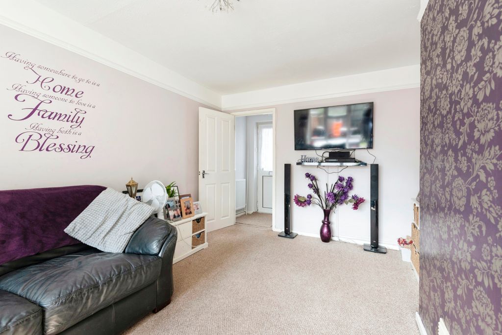 Property photo 3 of 16 Photography