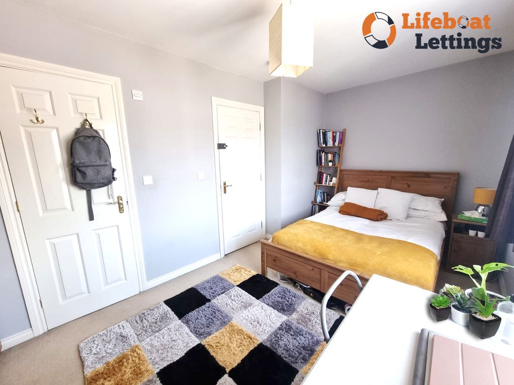 Property photo 1 of 7 Bedroom 6