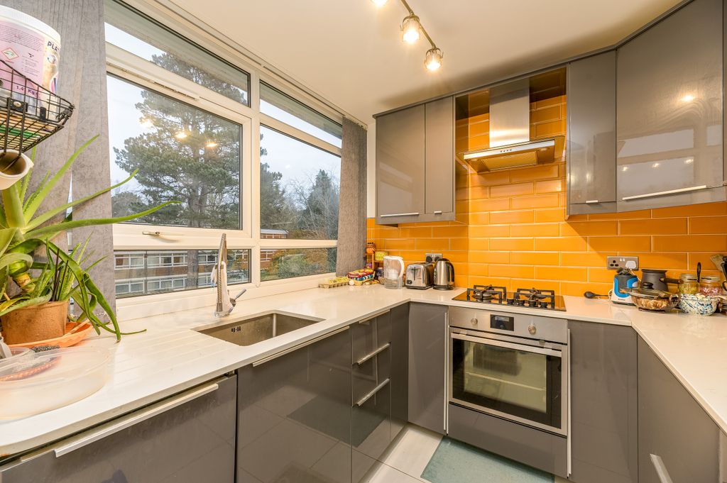 Property photo 2 of 25 13