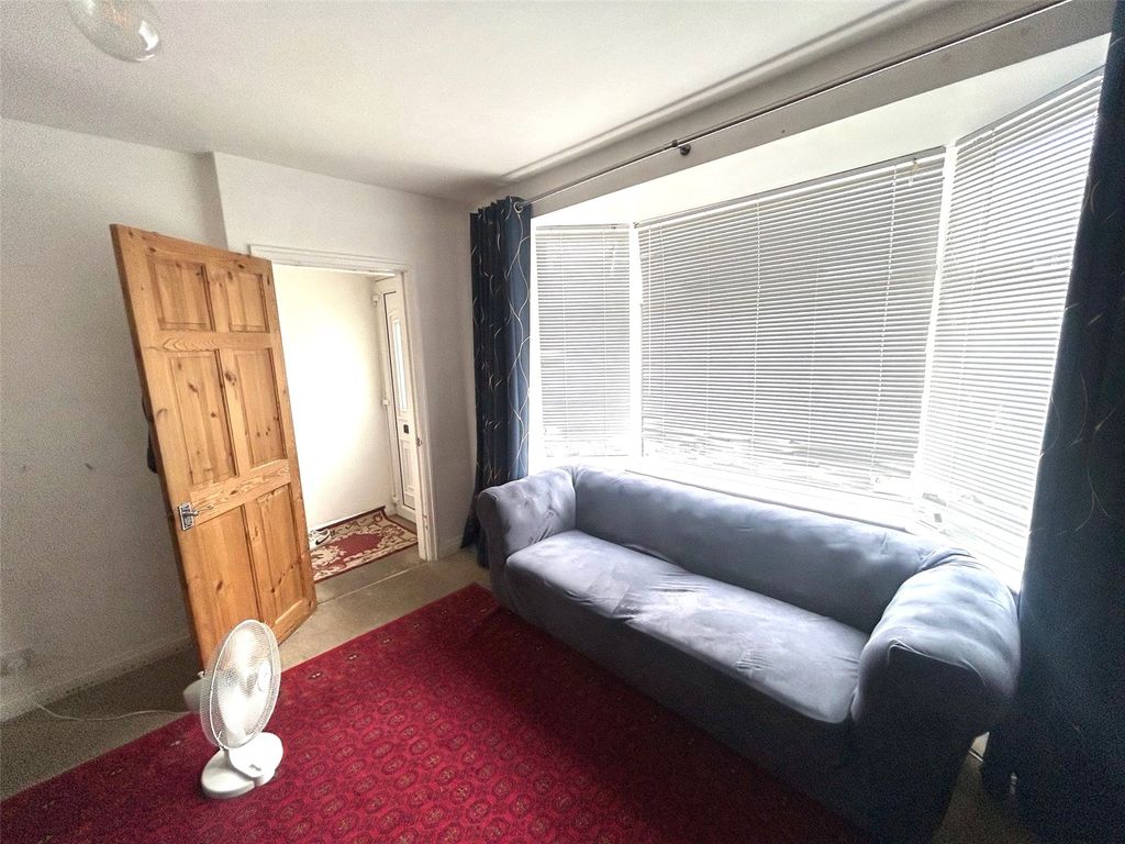 Property photo 3 of 14 Picture No. 15