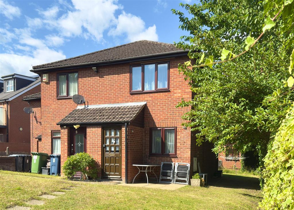 Property photo 1 of 5 Front Aspect