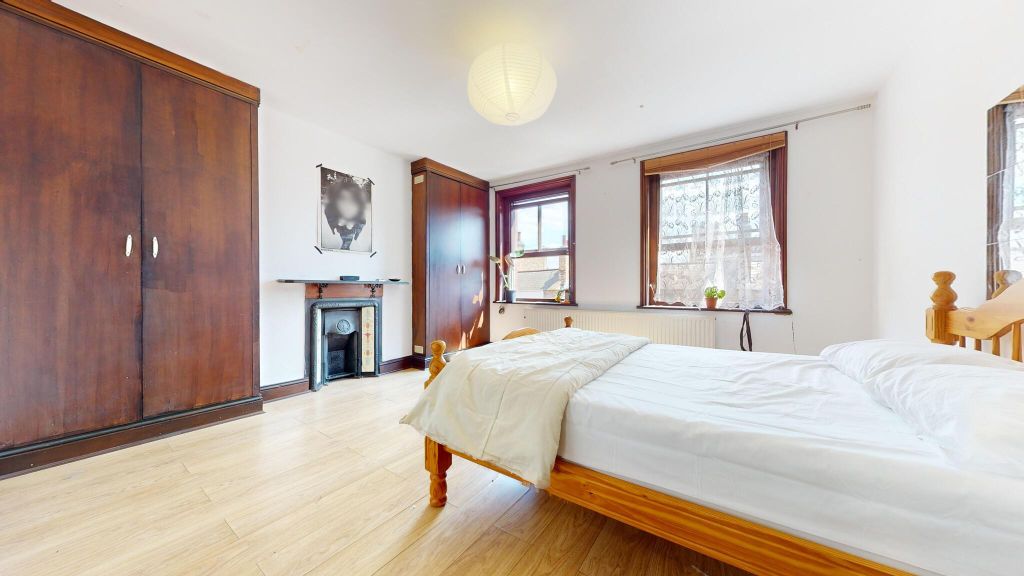 Property photo 1 of 13 Fth