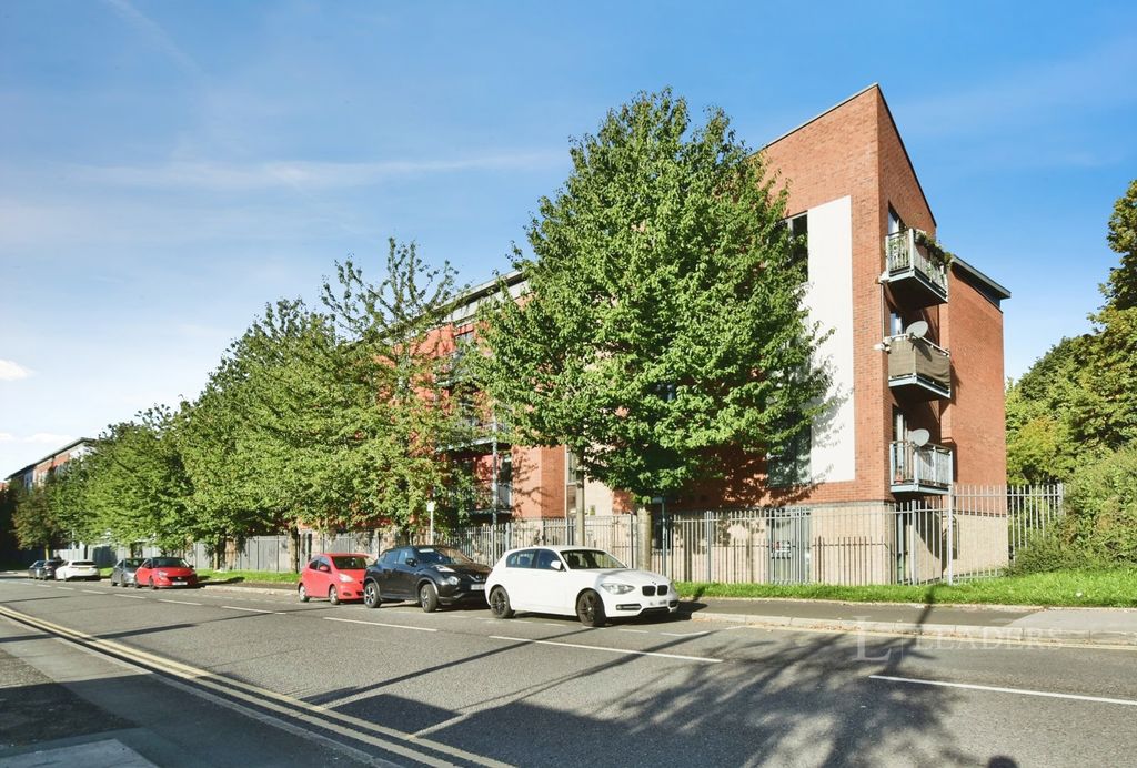 Property photo 1 of 11 External