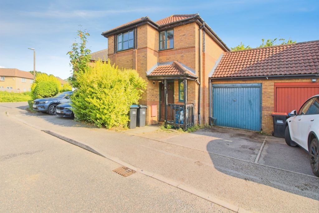 Property photo 1 of 17