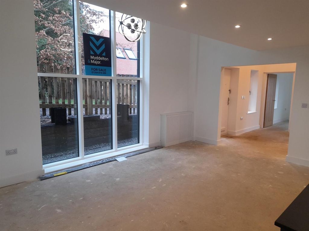 Property photo 3 of 27 20260122_112135.Jpg