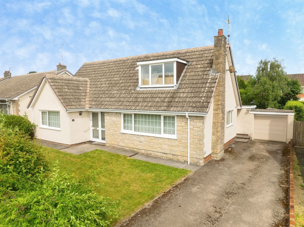 Property photo 1 of 19