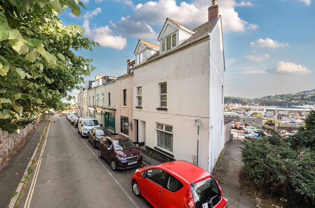 Property photo 1 of 17 1 - 1345353-2-68Af34d...