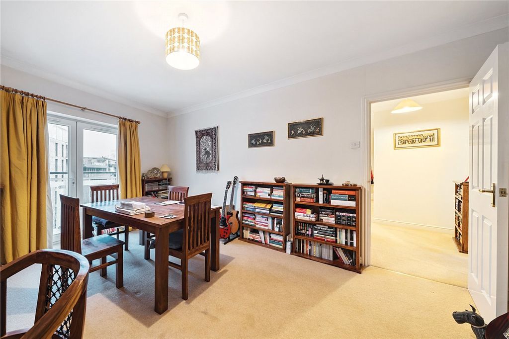 Property photo 3 of 11 Picture No. 10