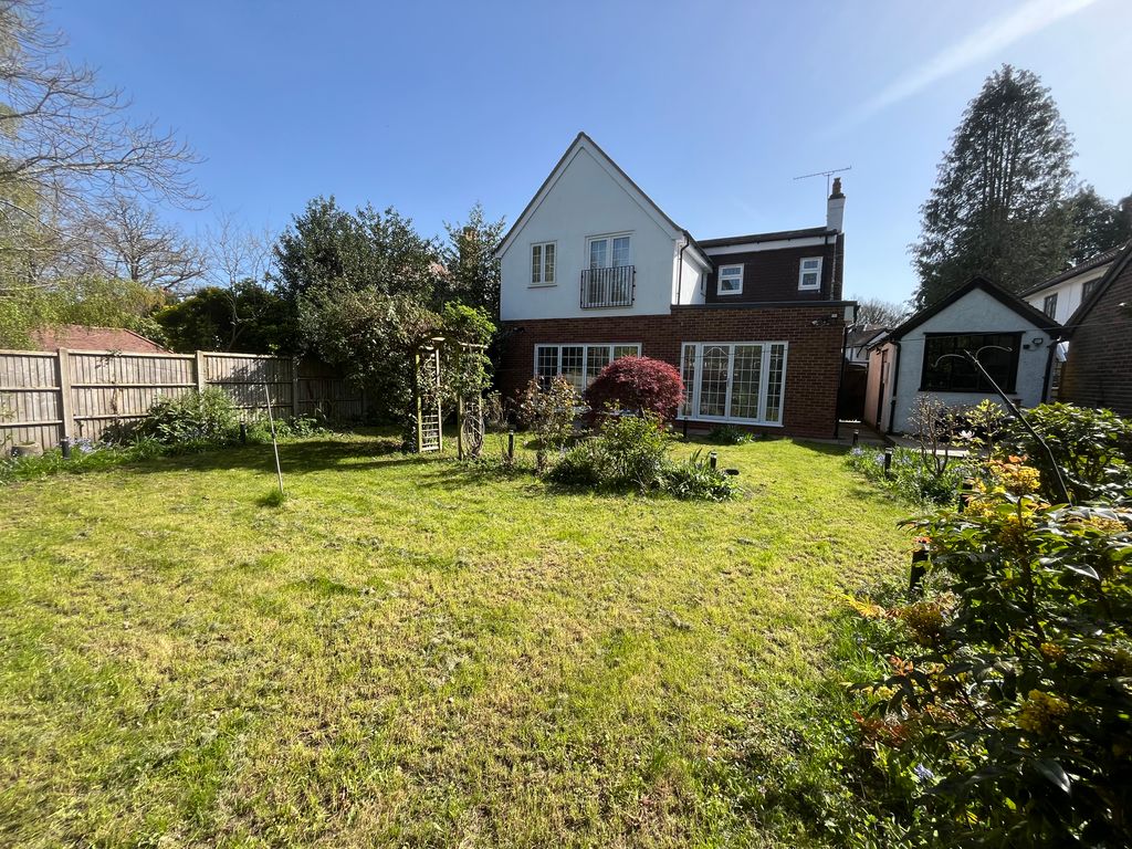 Additional image 9 of 4 bed detached house for saleWaverley Road, Farnborough GU14