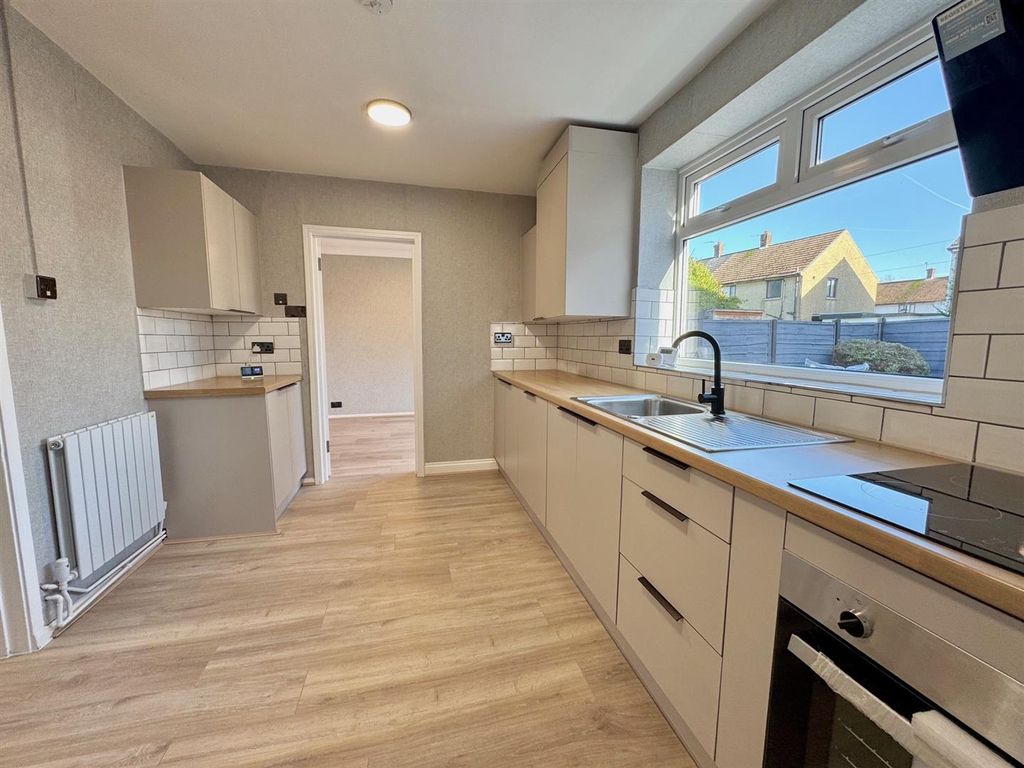 Property photo 2 of 20 Thirteen.Jpg