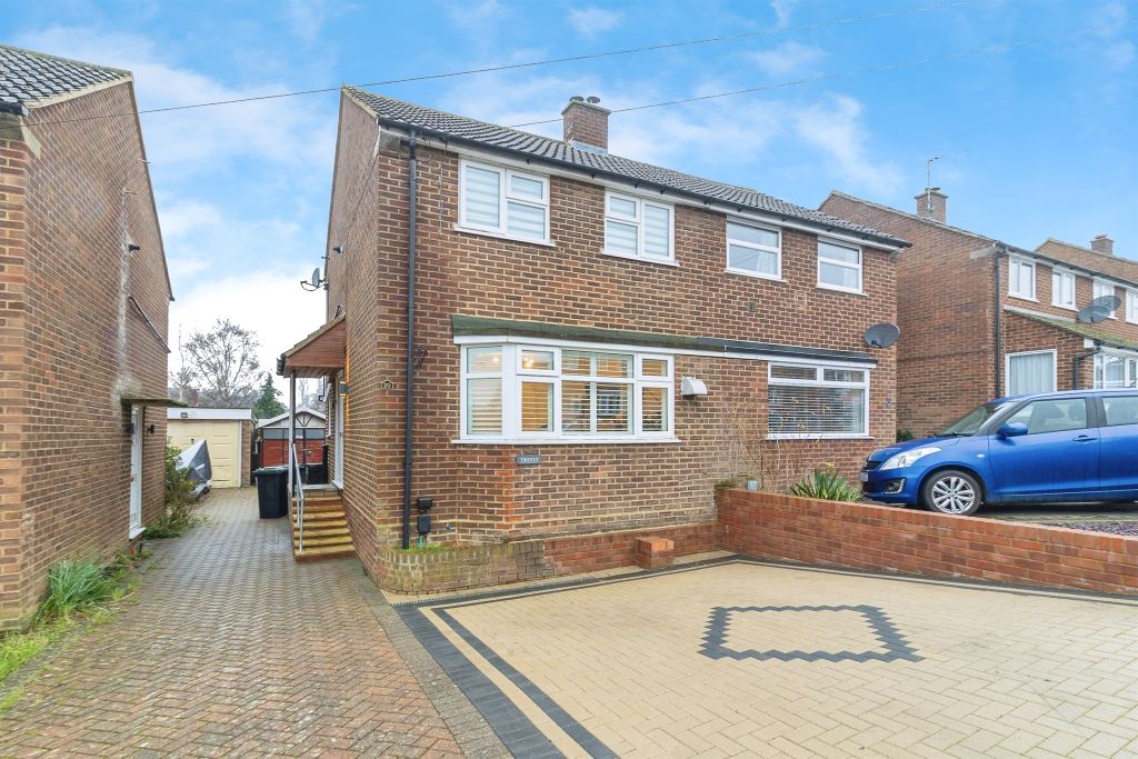 Property photo 1 of 18