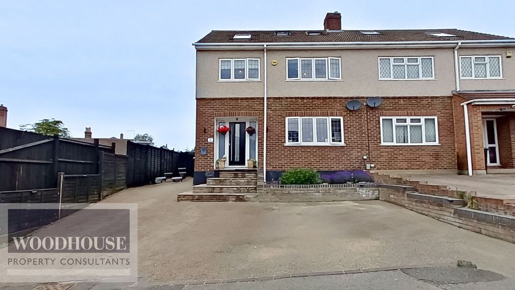 Property photo 1 of 34