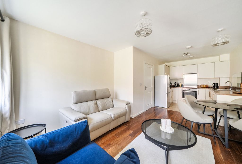 Property photo 2 of 15 1467698-8-6A11879...