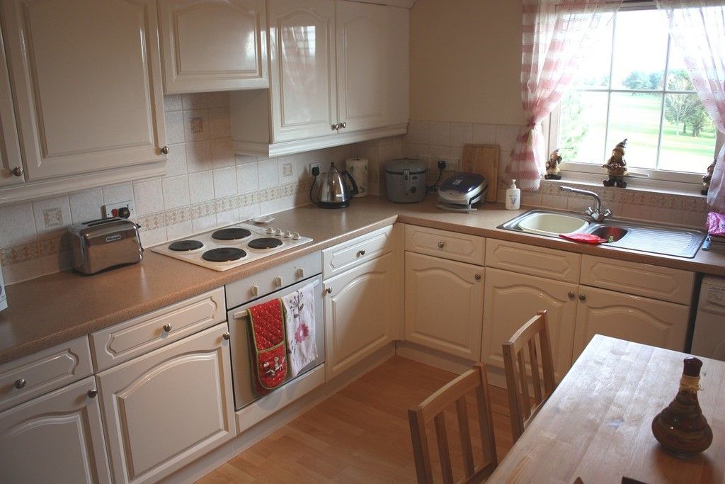 Property photo 3 of 6