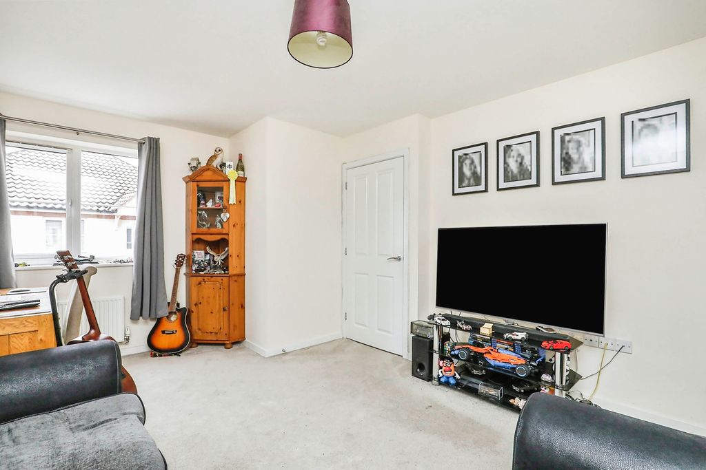 Property photo 3 of 14 Image