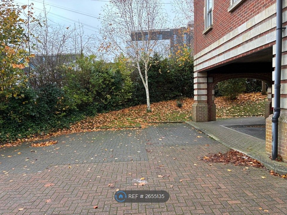 Property photo 1 of 21