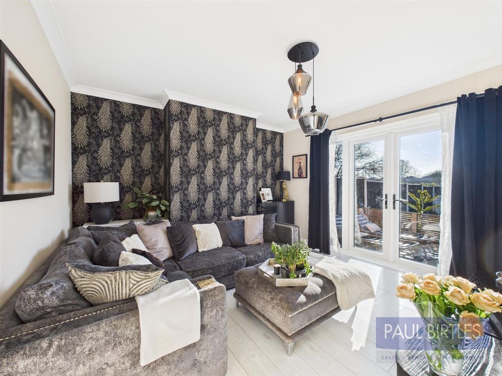 Property photo 3 of 21 Cam01301G0-Pr0713-Still001.Jpg