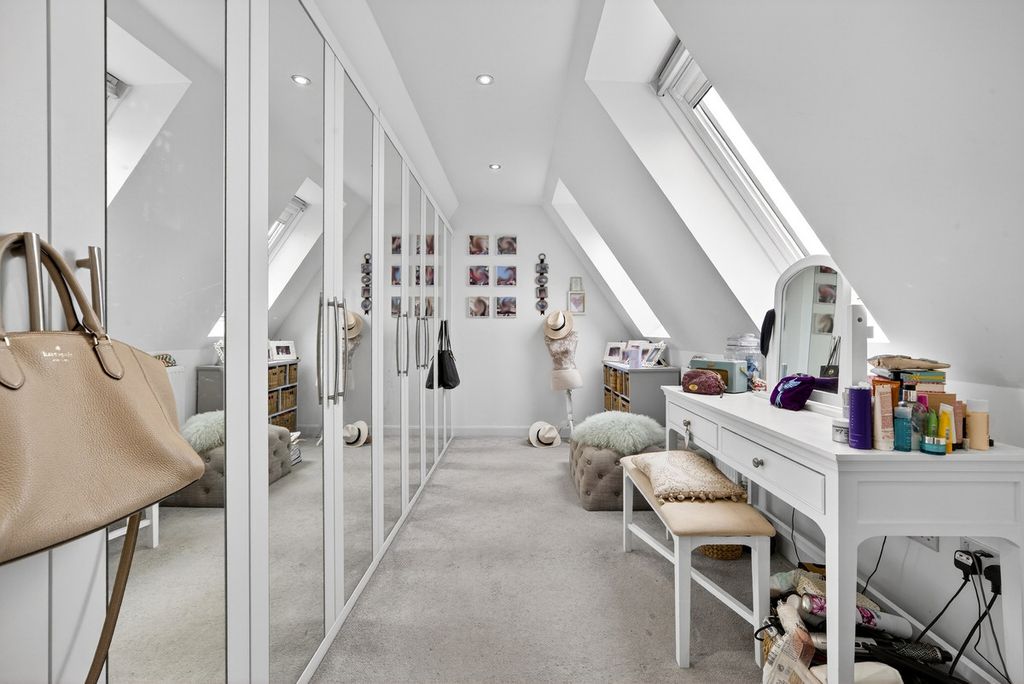 Additional image 32 of 6 bed detached house for saleChannel View, Ogmore-By-Sea CF32