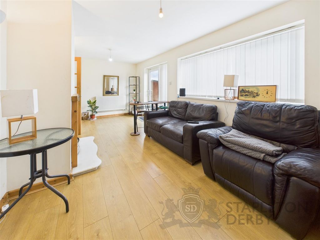 Property photo 2 of 10 Cam04709G0-Pr0242-Still002.Jpg