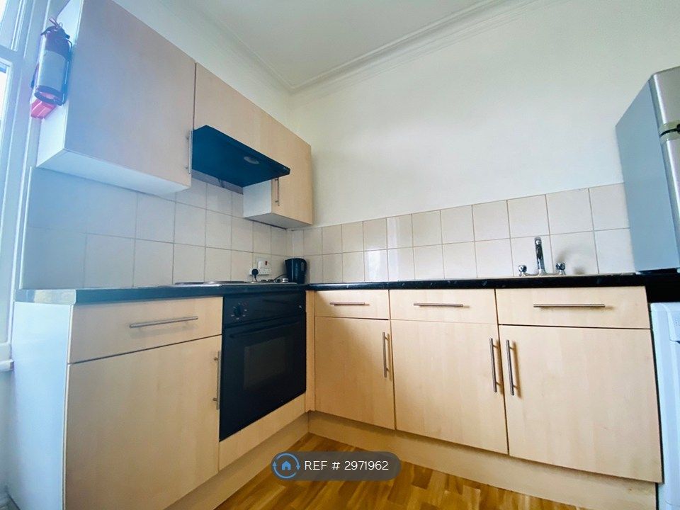Property photo 3 of 4
