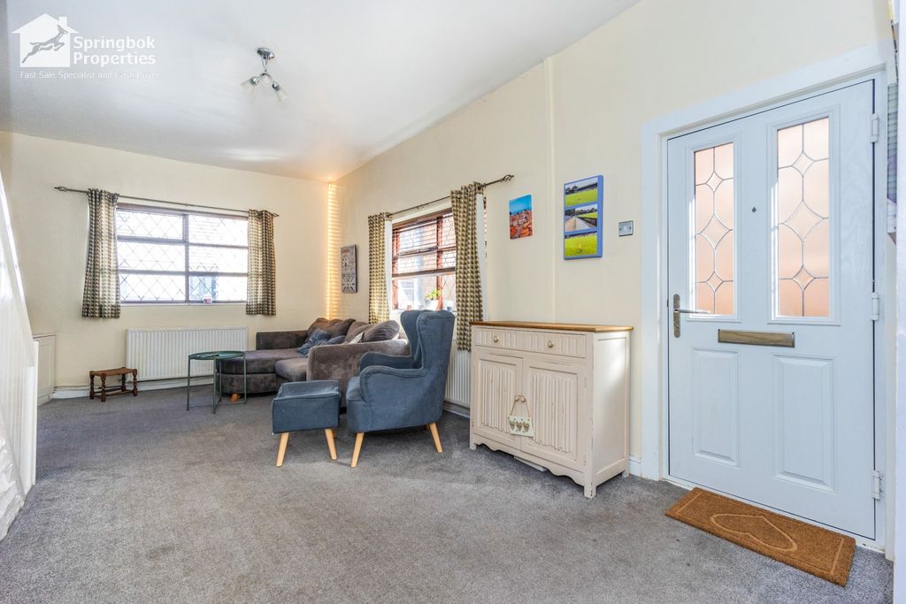 Property photo 2 of 16 Image 2