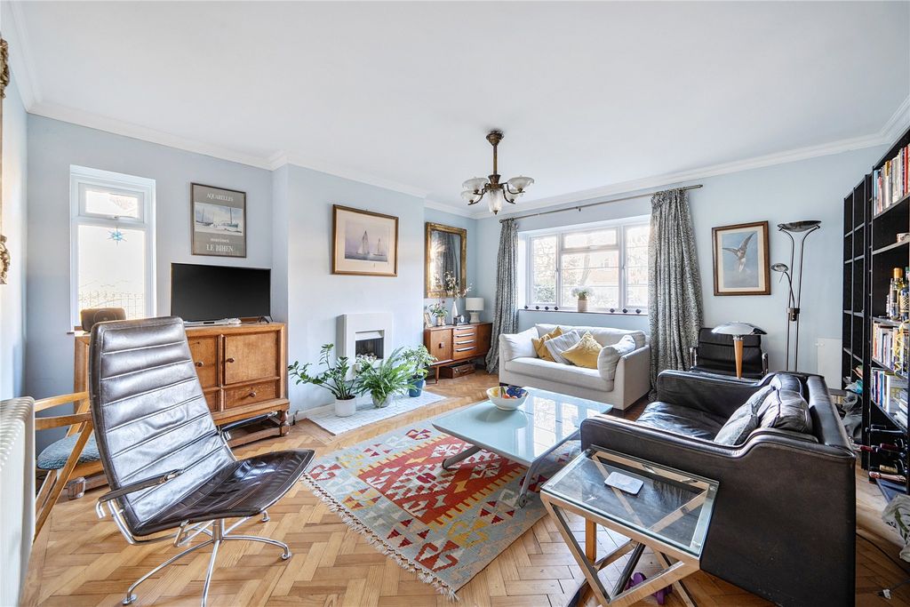 Property photo 2 of 10 Picture No. 17