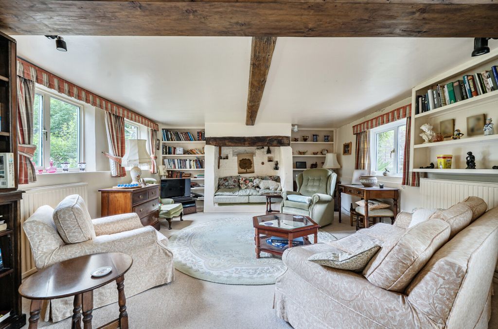 Property photo 2 of 16 1454165-3-69Fc7B0...