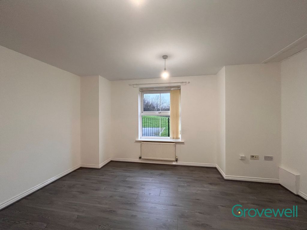 Property photo 3 of 23